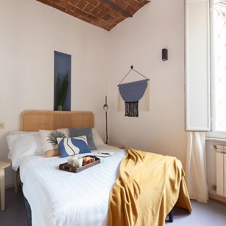 The Best Rent - Two-Bedroom Apartment With Terrace Near Trevi Fountain Rome Buitenkant foto