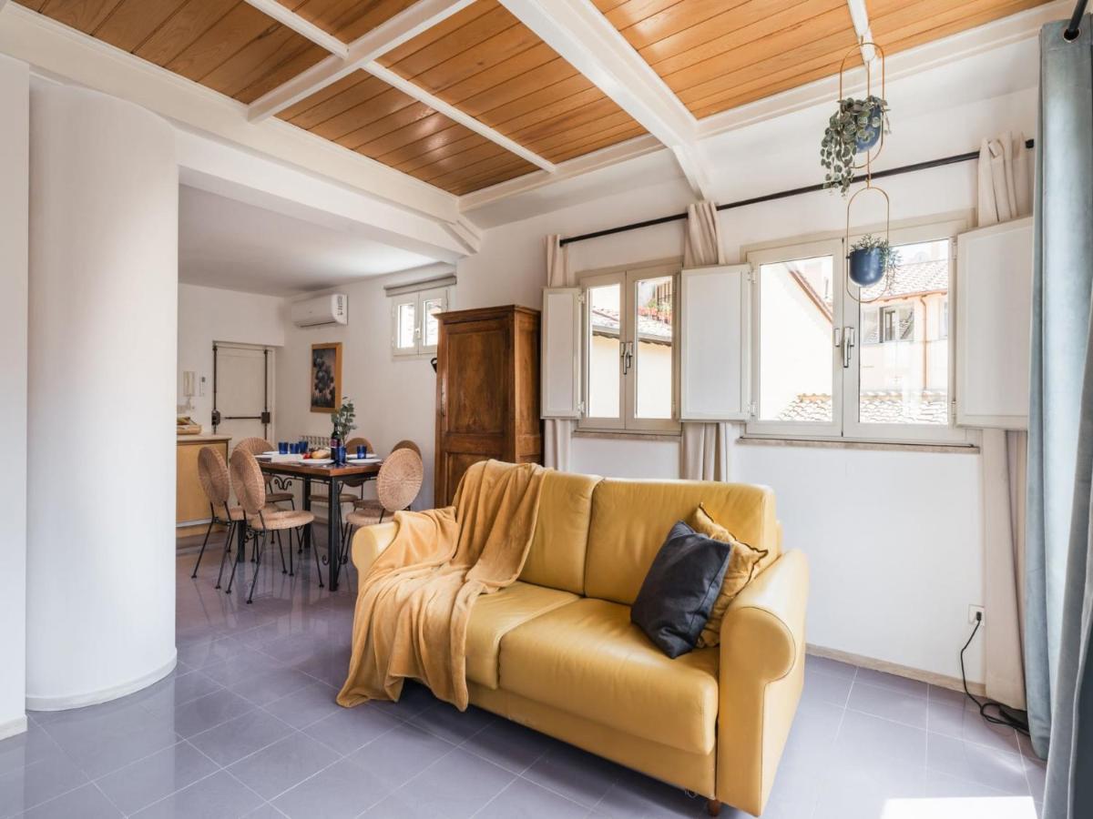 The Best Rent - Two-Bedroom Apartment With Terrace Near Trevi Fountain Rome Buitenkant foto