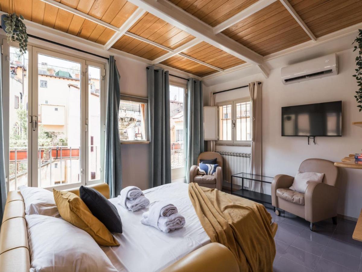The Best Rent - Two-Bedroom Apartment With Terrace Near Trevi Fountain Rome Buitenkant foto