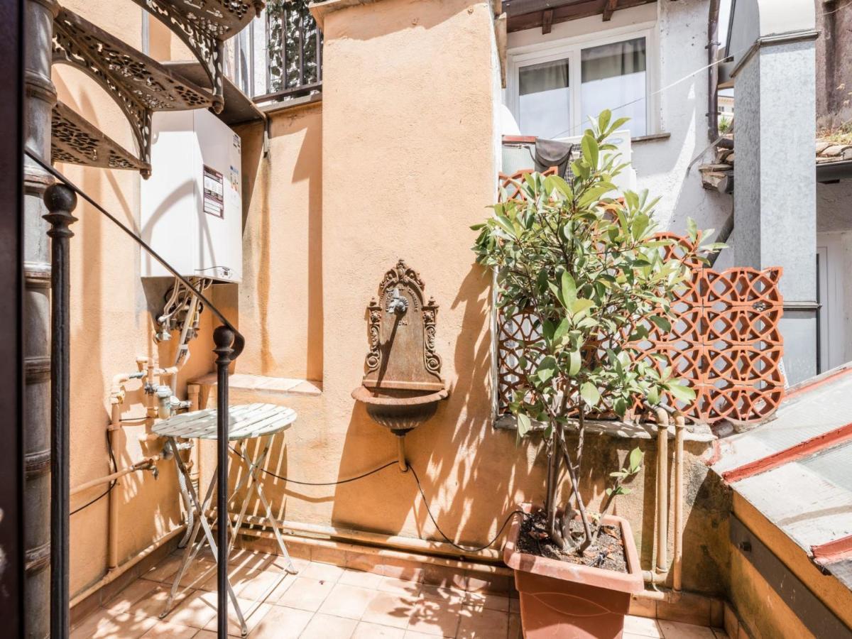 The Best Rent - Two-Bedroom Apartment With Terrace Near Trevi Fountain Rome Buitenkant foto