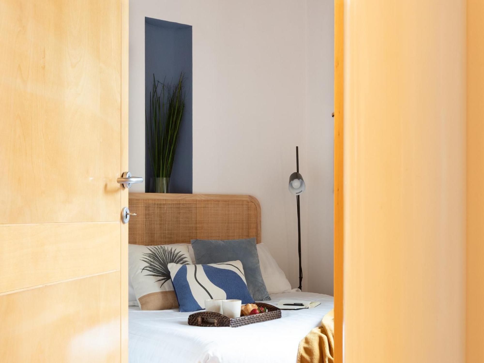 The Best Rent - Two-Bedroom Apartment With Terrace Near Trevi Fountain Rome Buitenkant foto