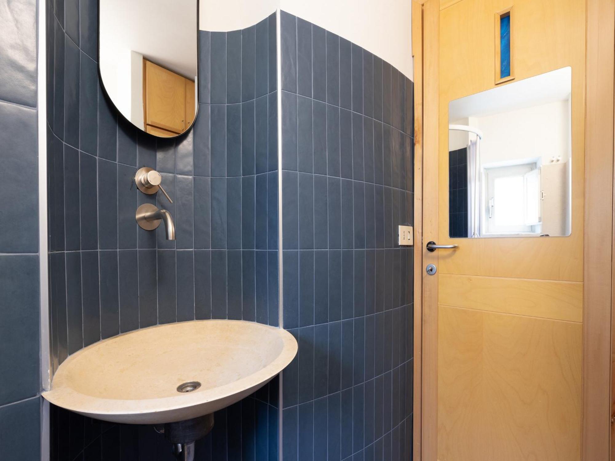 The Best Rent - Two-Bedroom Apartment With Terrace Near Trevi Fountain Rome Buitenkant foto